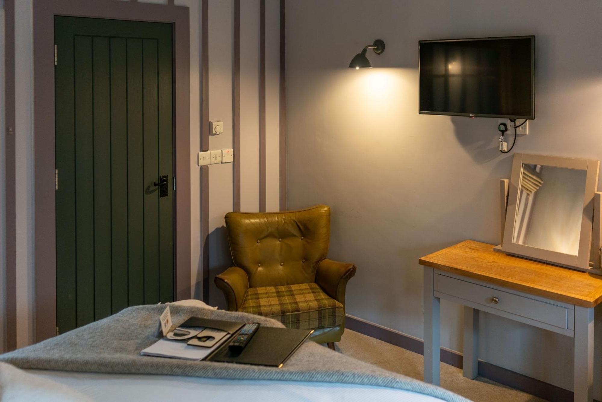 The Welldiggers Arms Bed & Breakfast Petworth Exterior photo