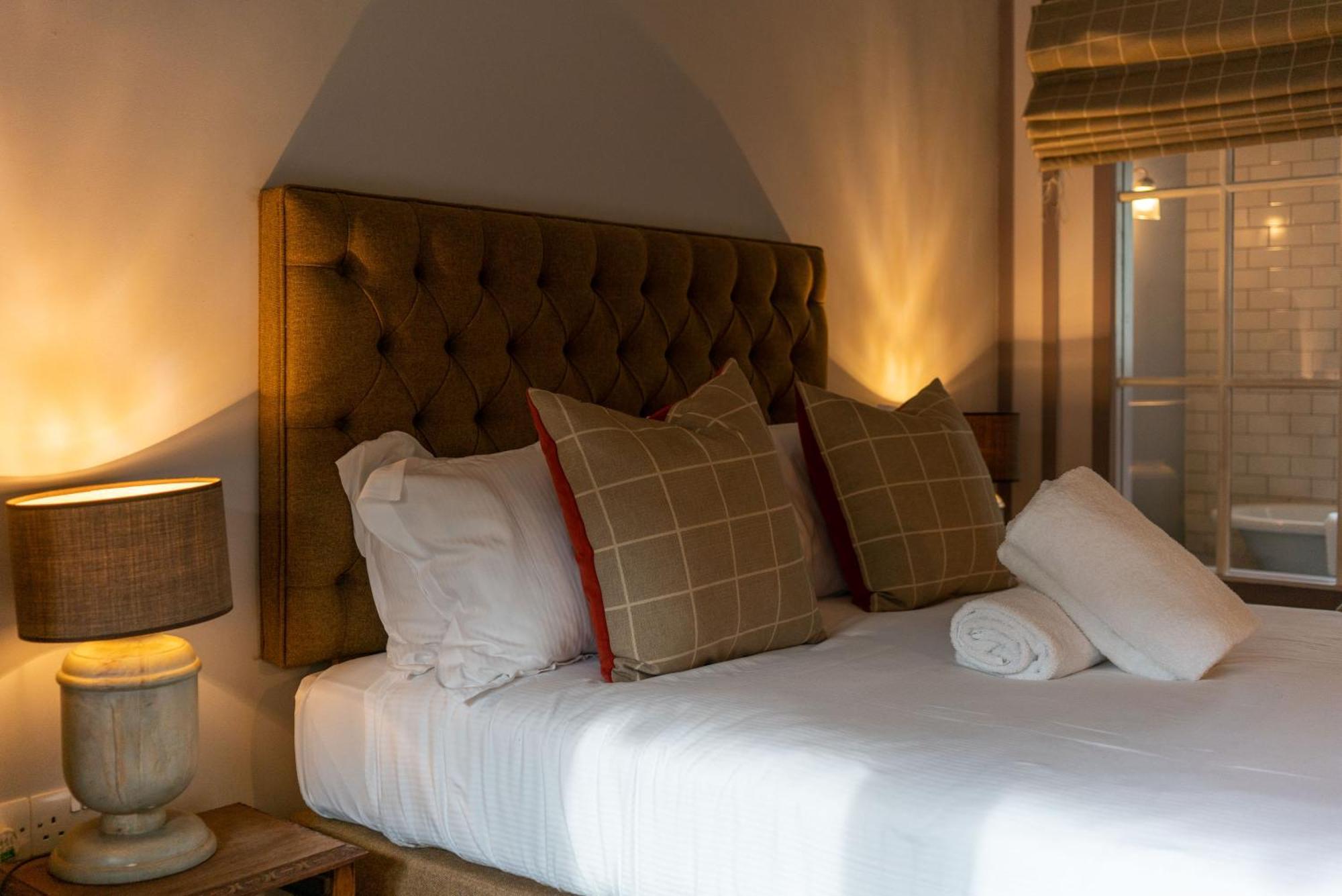 The Welldiggers Arms Bed & Breakfast Petworth Exterior photo