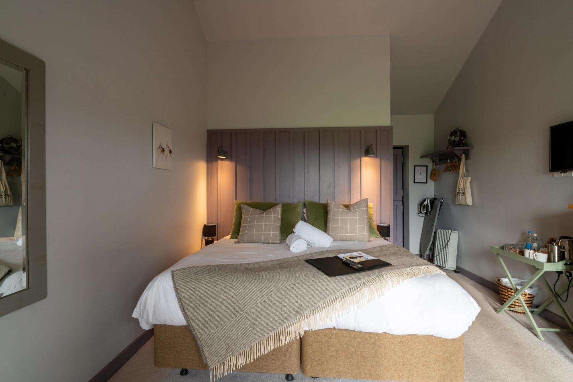 The Welldiggers Arms Bed & Breakfast Petworth Exterior photo